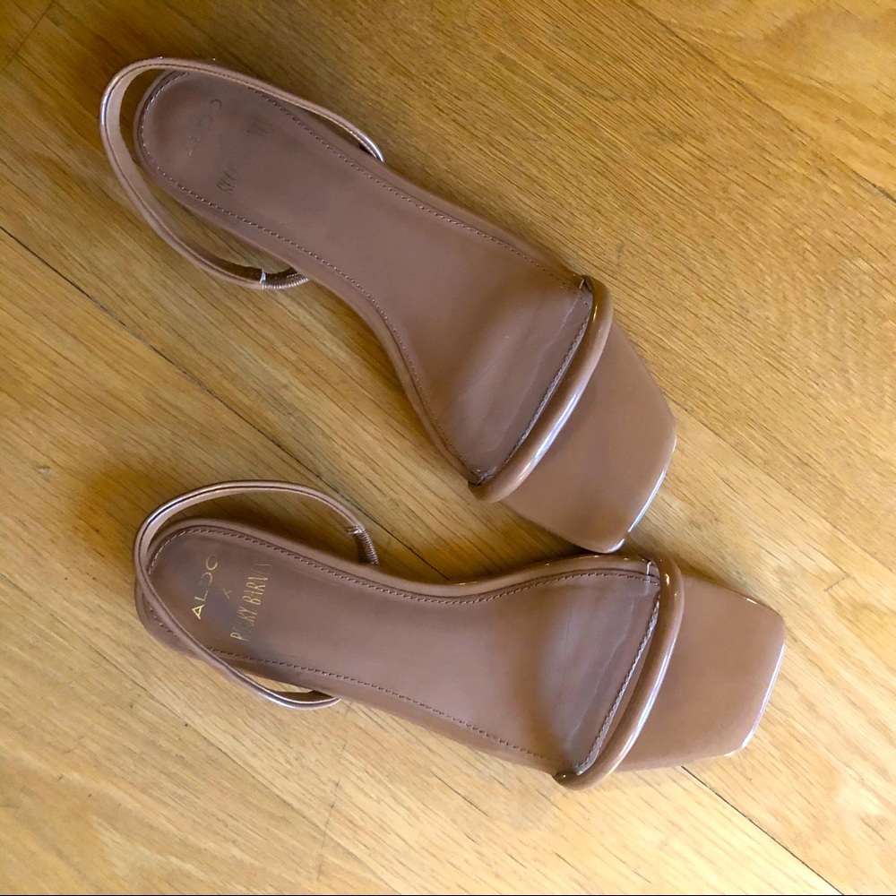 ALDO x Rocky Barnes tan flat sandals US 6.5